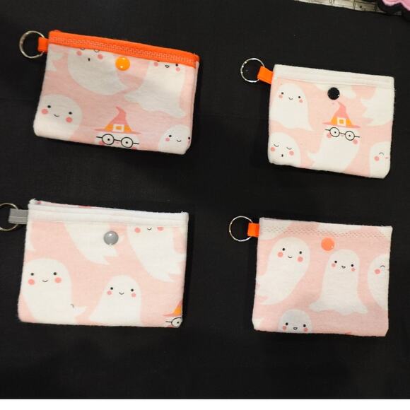 Ghostly Cute! - Set of 4 snap pouche key ring / ANYTHING holders! - Picture 13 of 14